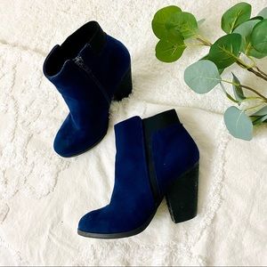 Navy booties |🔥all items $5‼️🔥